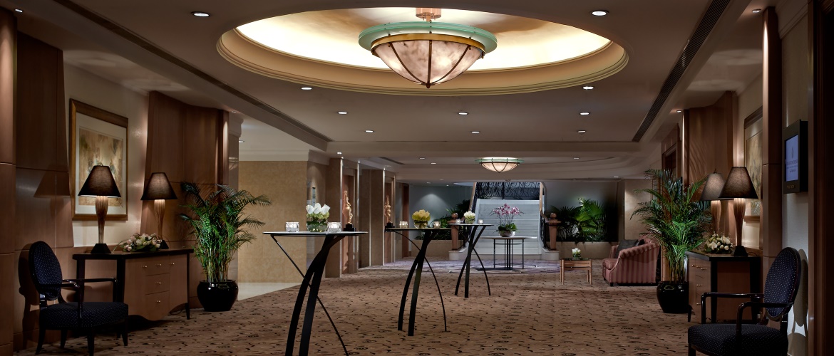 forum-foyer-hero