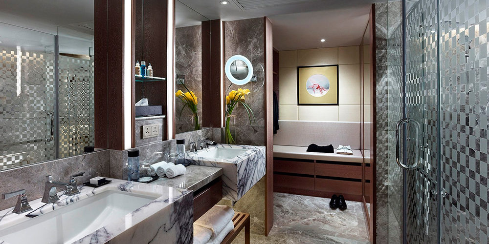 rooms_premier_harbour_view_suite_01